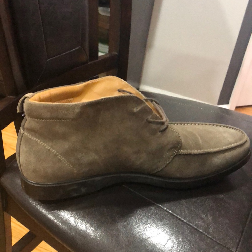 Saks Fifth Avenue shoes offer up!!